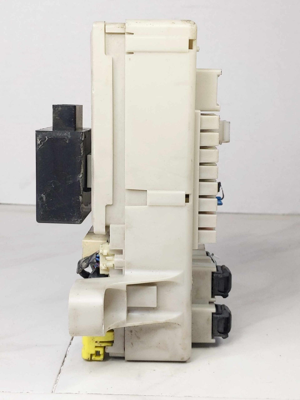 Cabin Fuse Box TOYOTA 4RUNNER 041