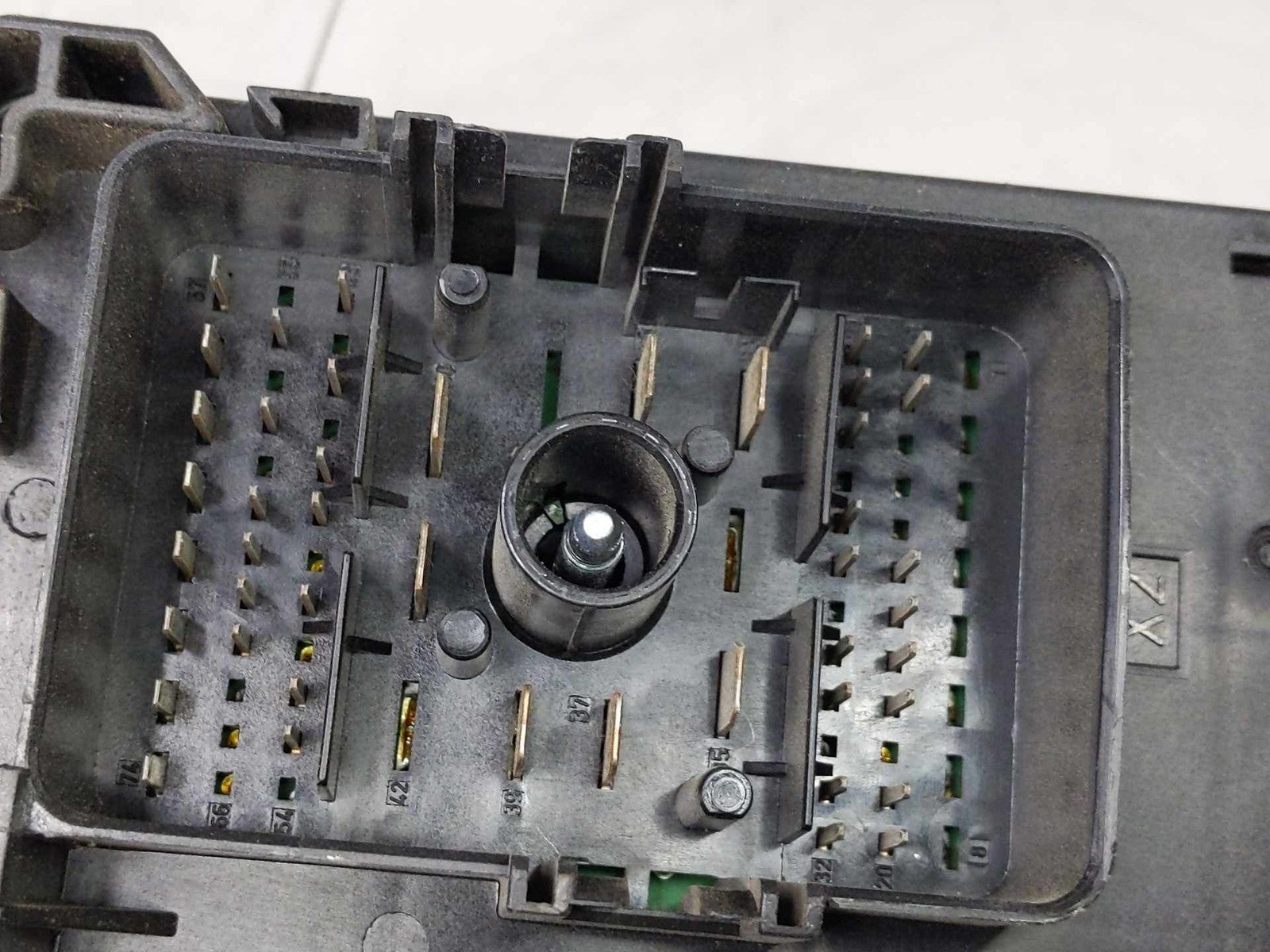 Engine Fuse Box CHEVY CRUZE 15 167