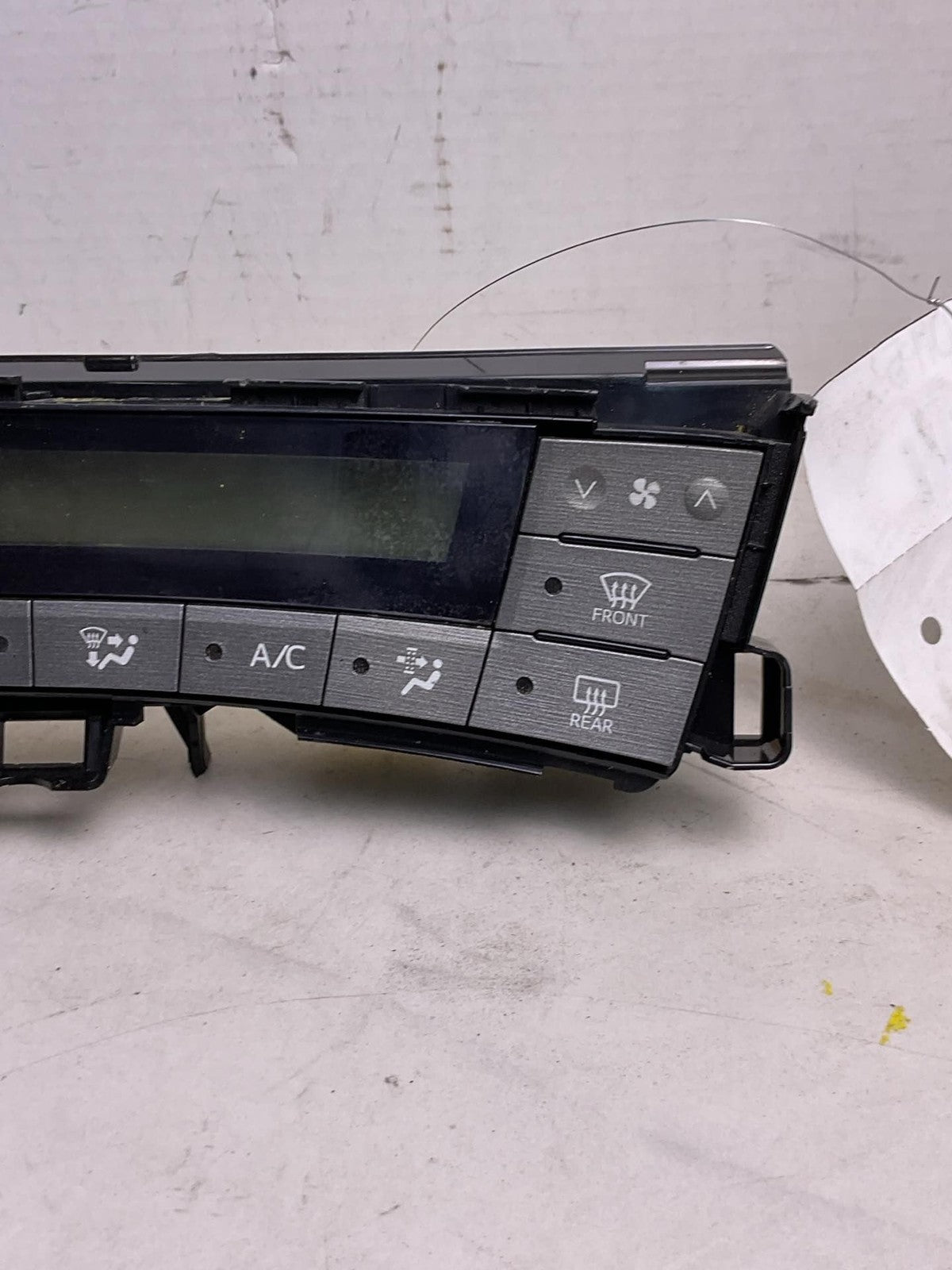 Heater A/c Control TOYOTA PRIUS 13 14 152