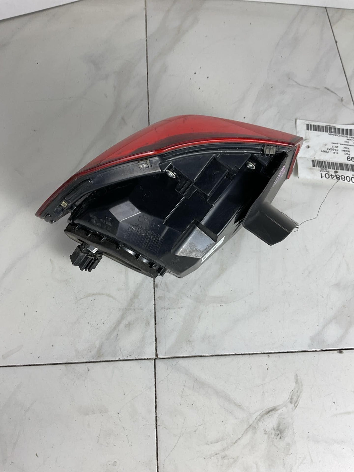 Right Passenger Side Tail Light Assembly for 2016-2019 Volkswagen PASSAT3