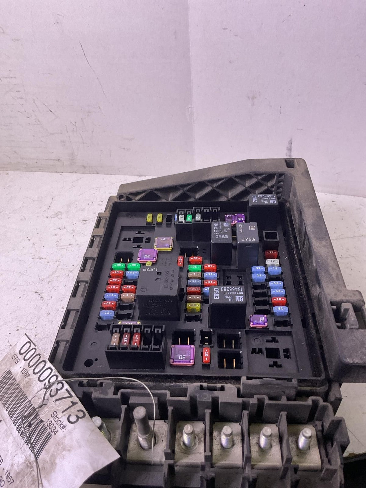 Engine Fuse Box CHEVY CAMARO 16 170