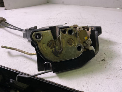 Front Door Latch TOYOTA SEQUOIA Left 01 02 03 04 05 06 074