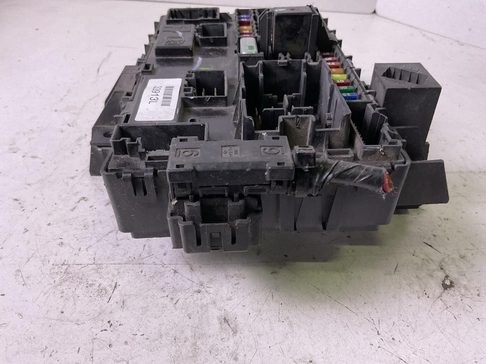 Engine Fuse Box FORD EXPEDITION 154