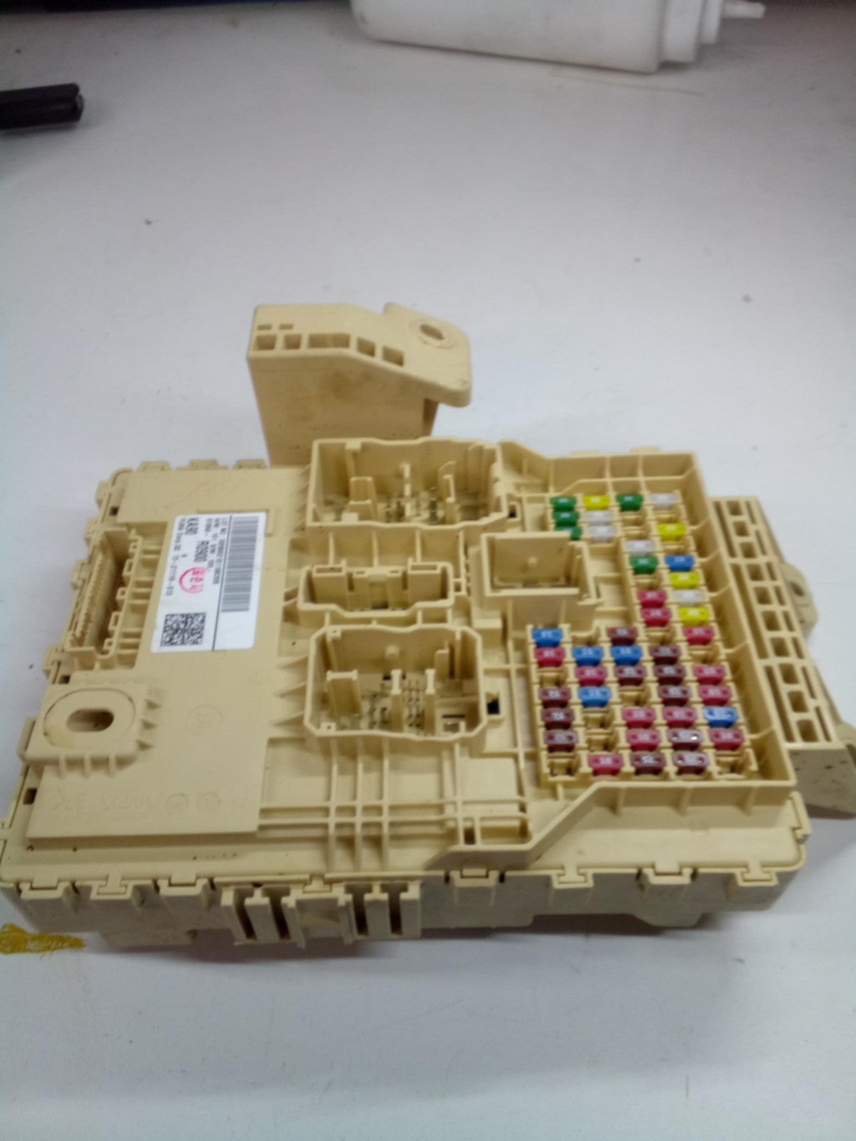 Cabin Fuse Box KIA CARNIVAL 223