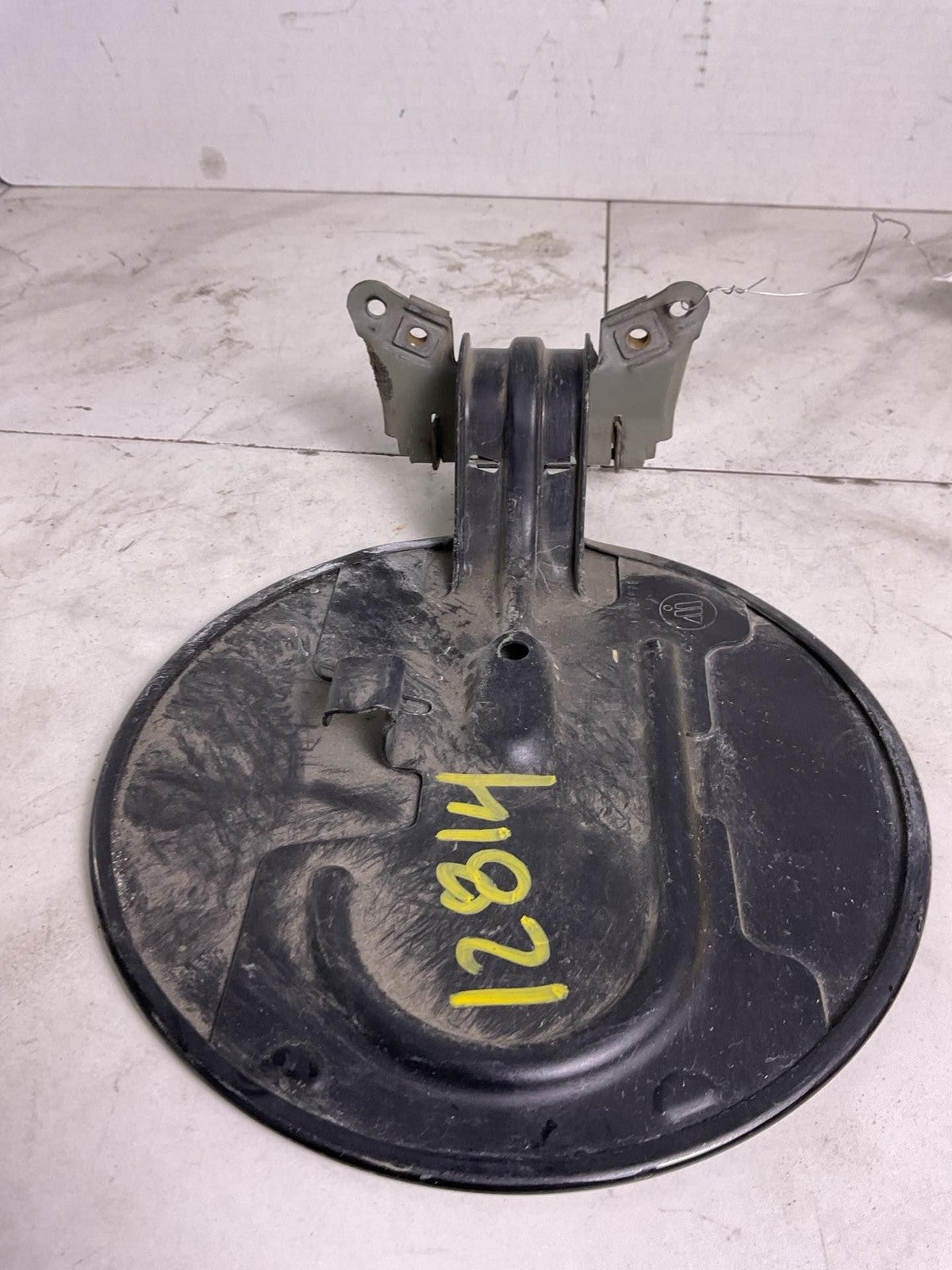 Fuel Tank Door CADILLAC ESCALADE 02 03 04 05 062