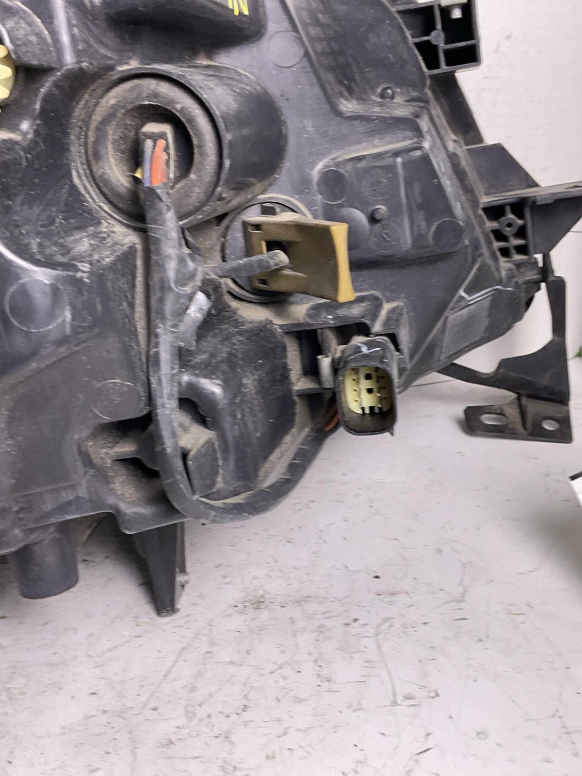 Headlamp Assembly BUICK LACROSSE Left 14 15 163