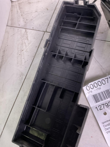 Engine Fuse Box MERCURY MARINER 111