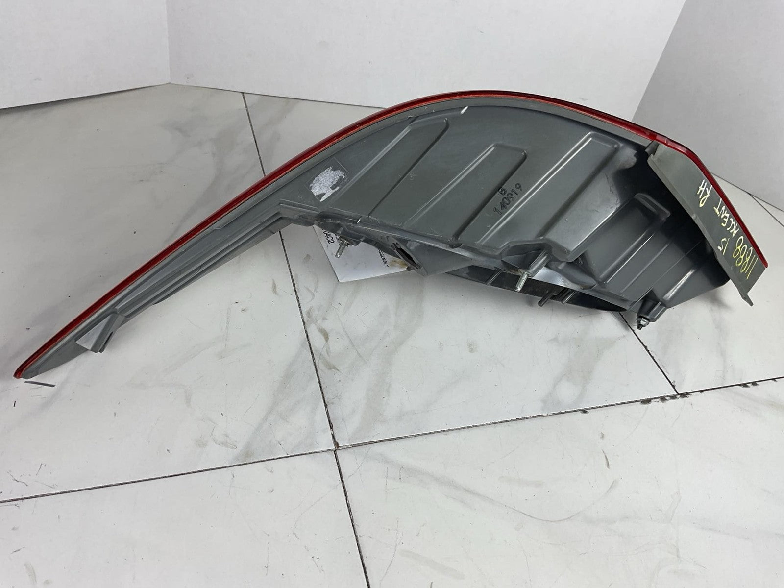 Tail Light Assembly HYUNDAI ACCENT Right 15 16 172