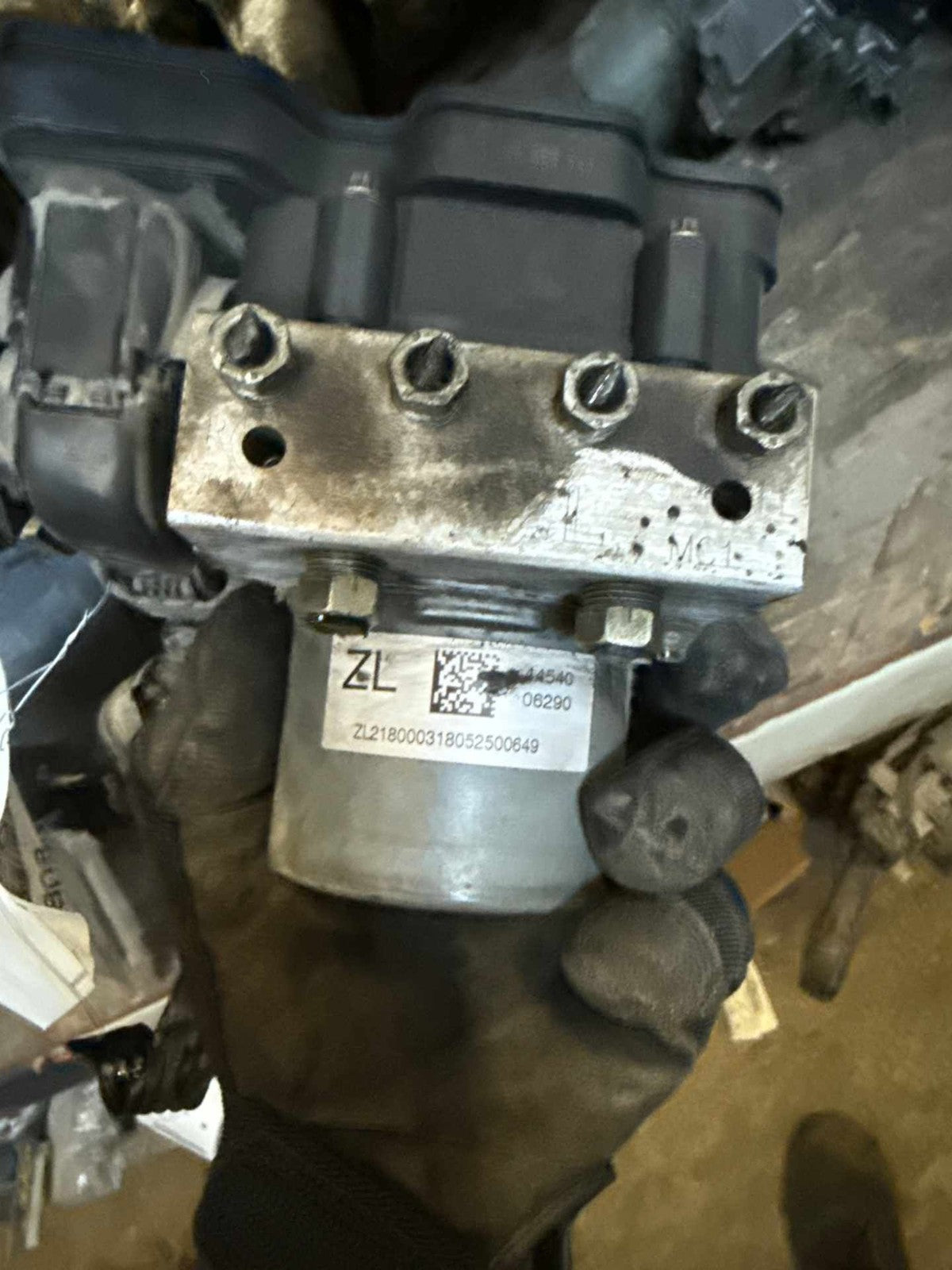 Anti-lock Brake Parts TOYOTA CAMRY 18 19 201