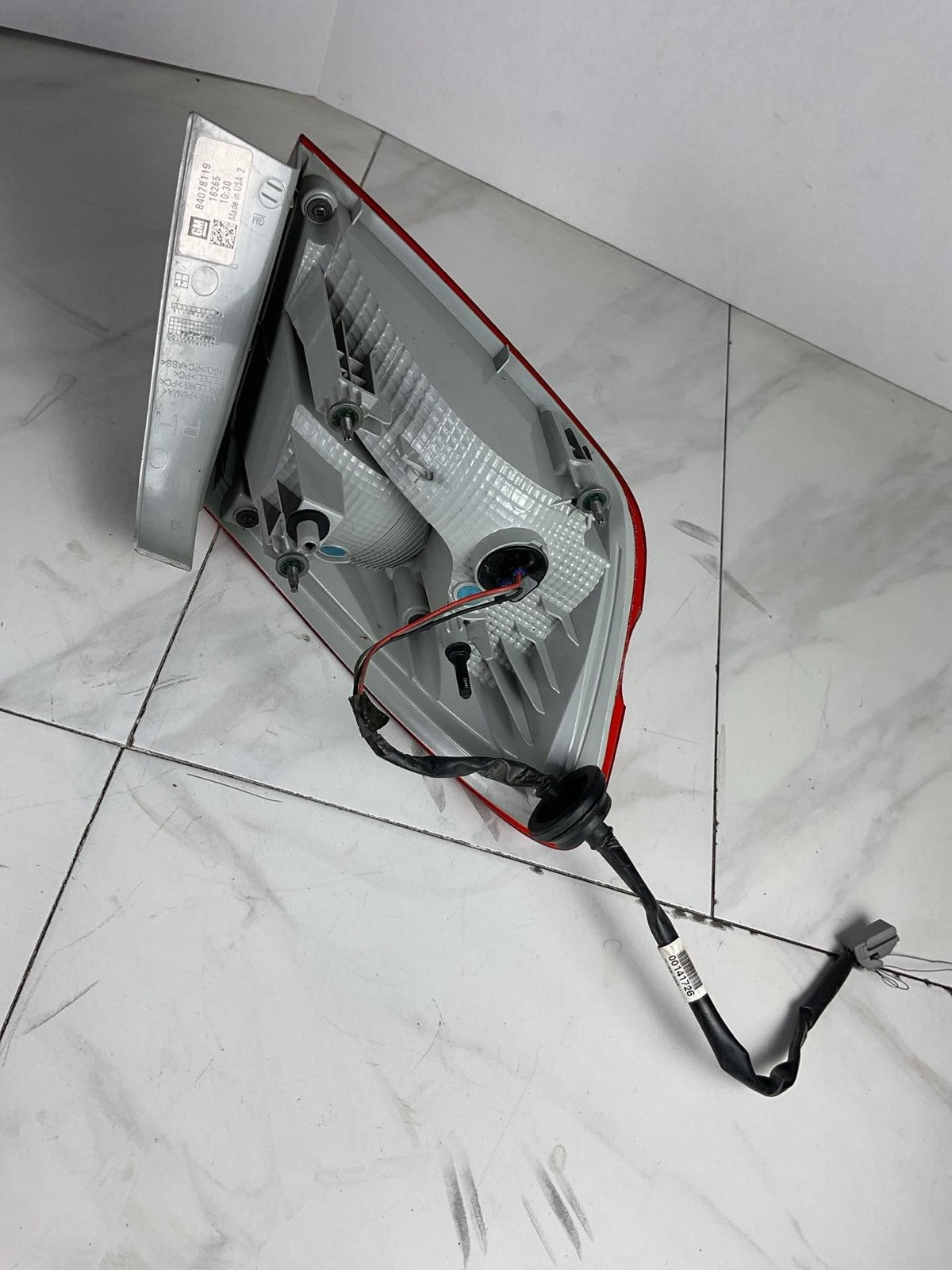 Tail Light Assembly CHEVY CRUZE Right 17 18 194