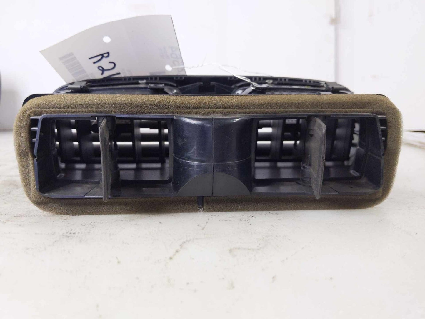 Air Cond./heater Vents GOLF EXCEPT GTI 122