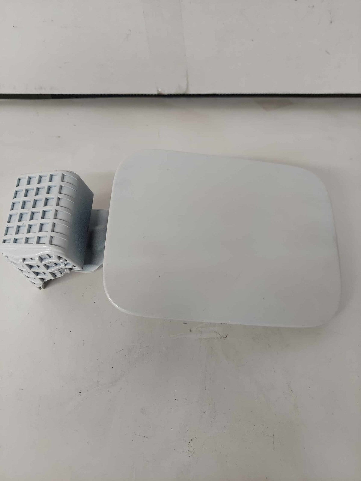 Fuel Tank Door HYUNDAI SONATA 15 16 17 18 190