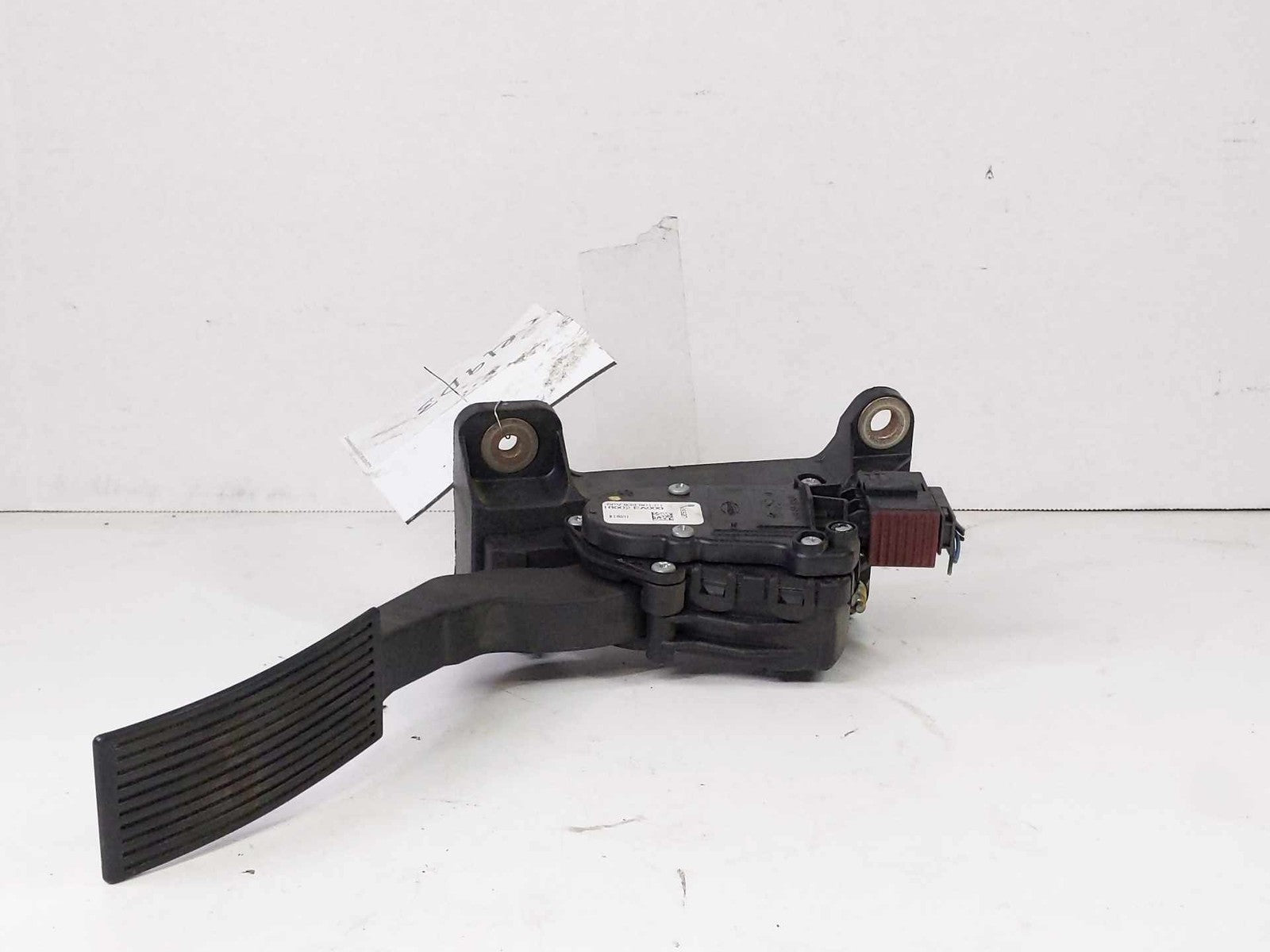 Gas Pedal NISSAN PATHFINDER 115