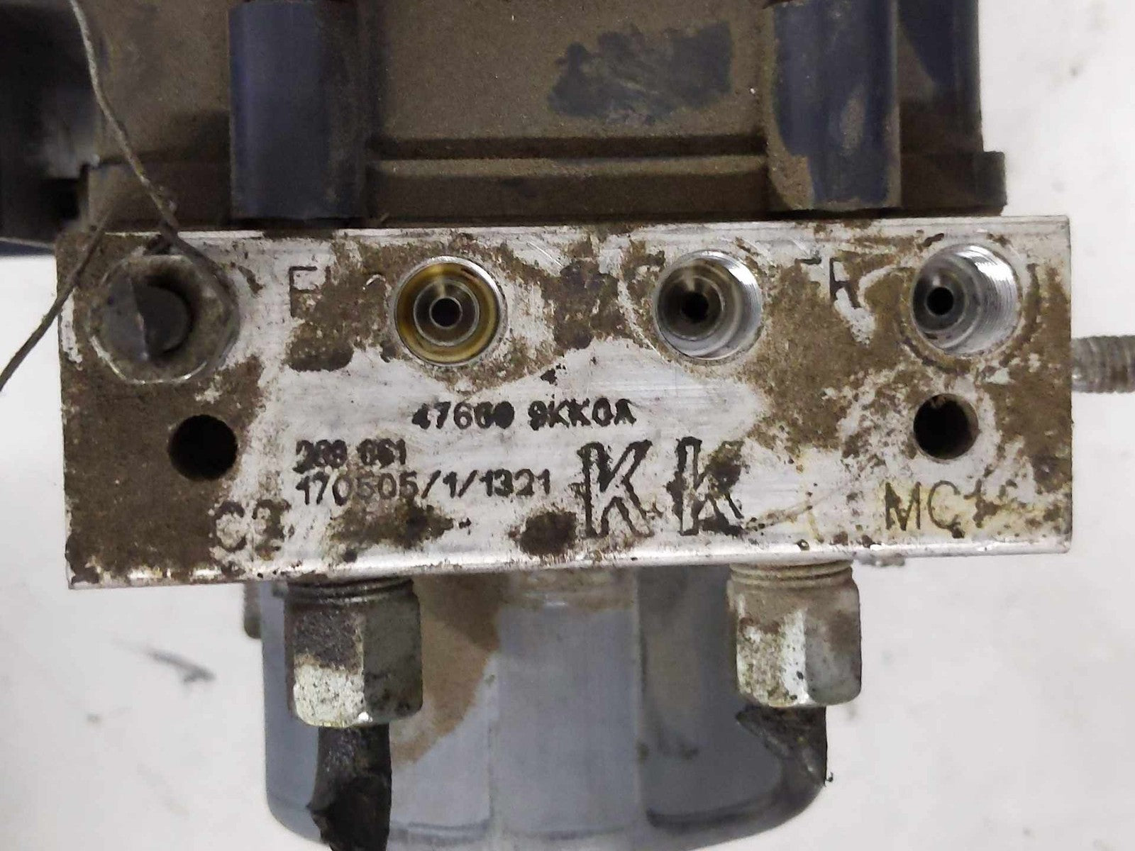 Anti-lock Brake Parts NISSAN VERSA 15 16 17 18 196