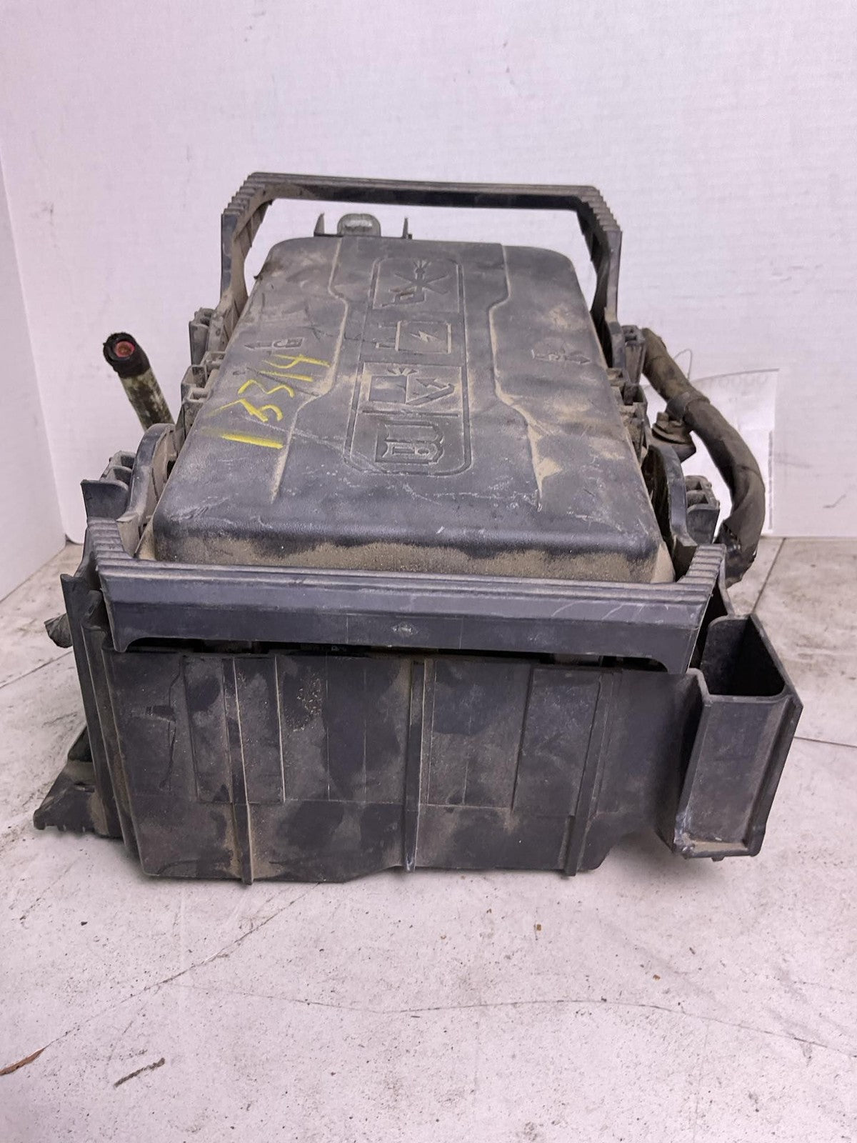 Engine Fuse Box CHEVY MALIBU 18 191