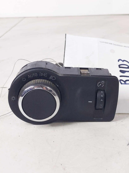 Headlight Switch (dash Mtd) CHEVY CRUZE 11 12 13 14 15 160