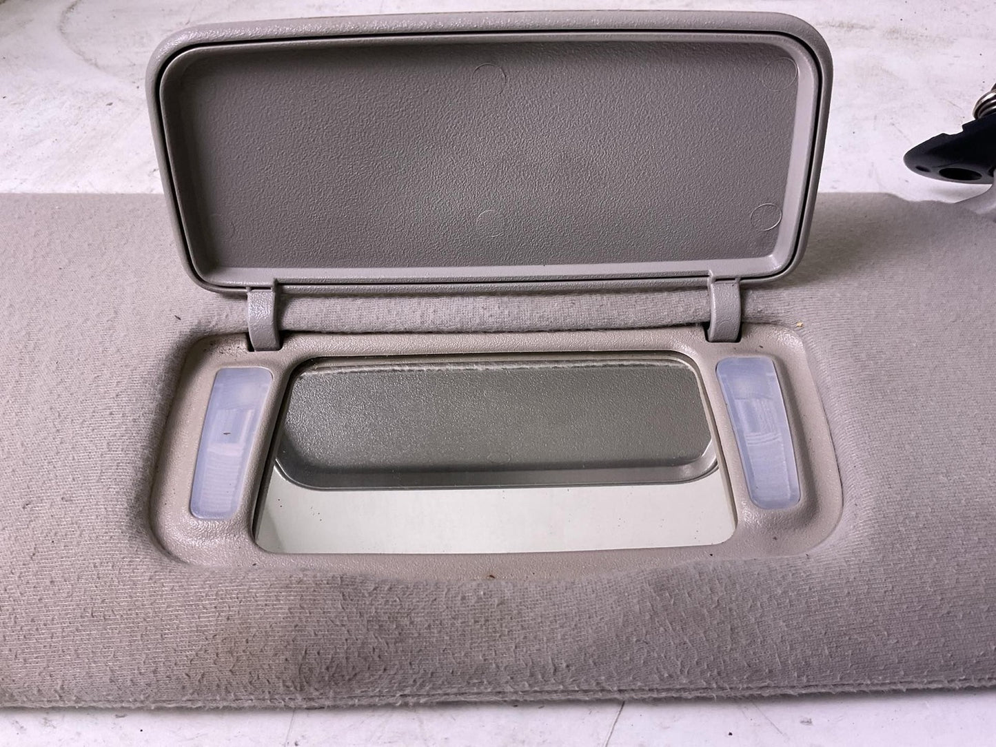 Sun Visor TOYOTA SIENNA Right 05 06 07 08 09 101