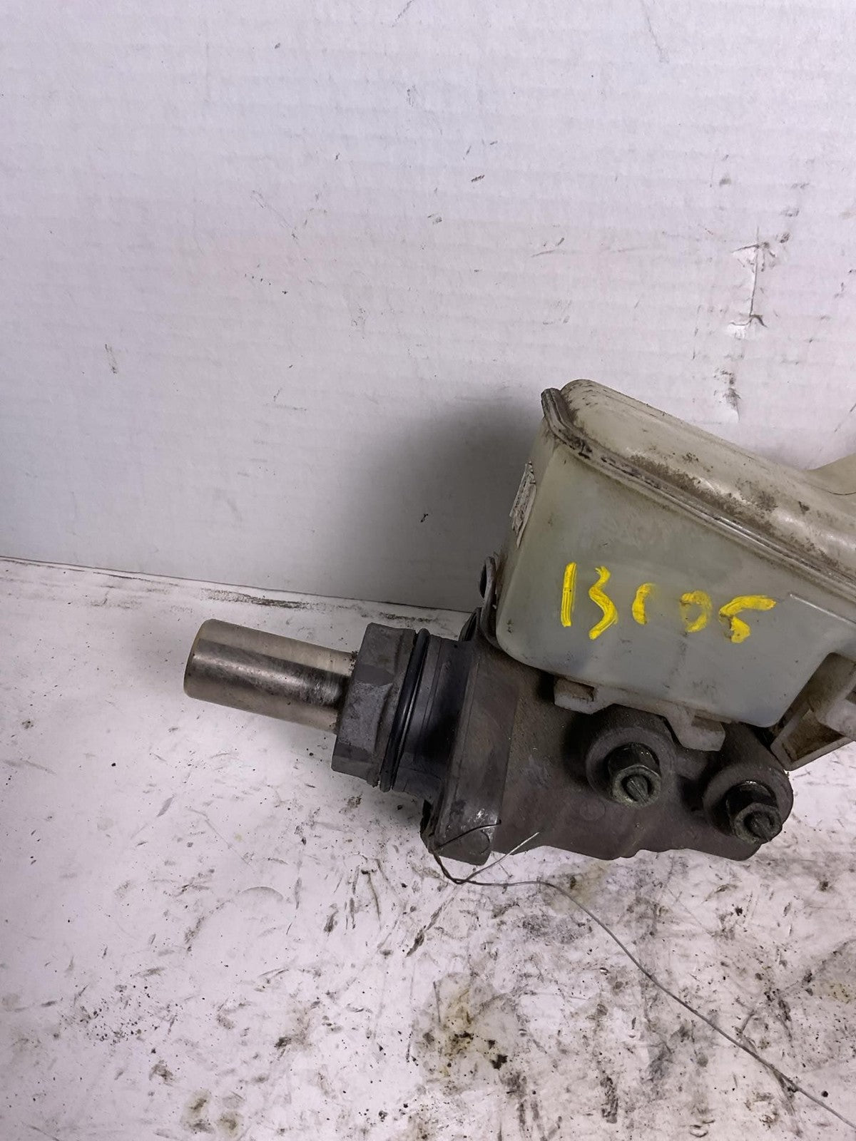 Master Cylinder SCION XA 04 05 062