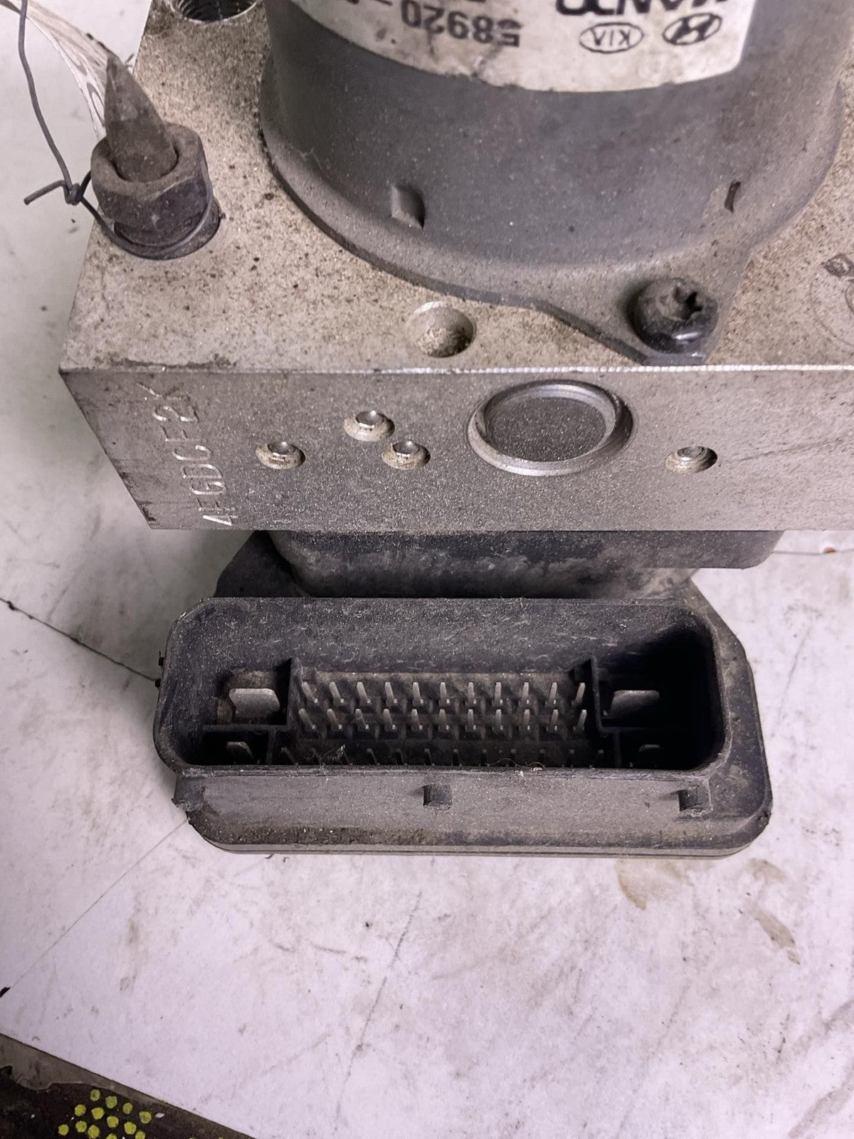 Anti-lock Brake Parts HYUNDAI ELANTRA 11 122