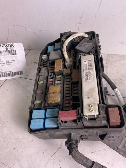 Engine Fuse Box LEXUS CT200H 11 12 130