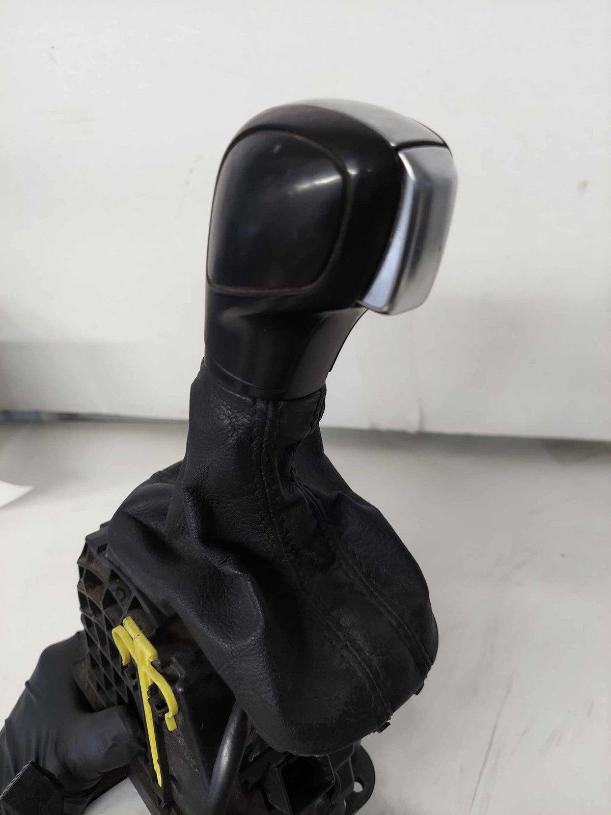 Automatic Transmission Floor Gear Shifter Assembly For 2011-2014 JETTA EXCEPT GL9