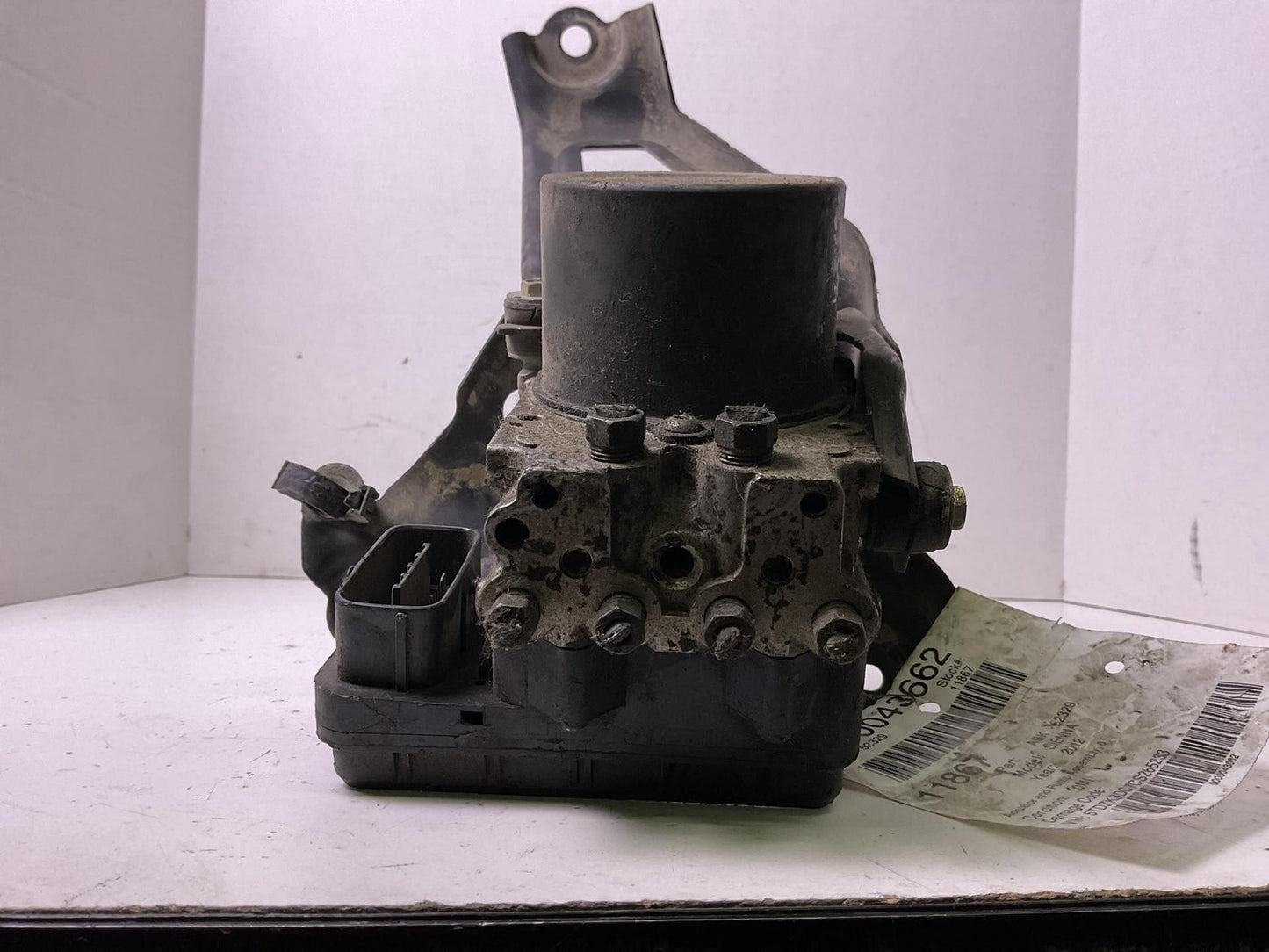 Anti-lock Brake Parts TOYOTA SIENNA 12 13 140