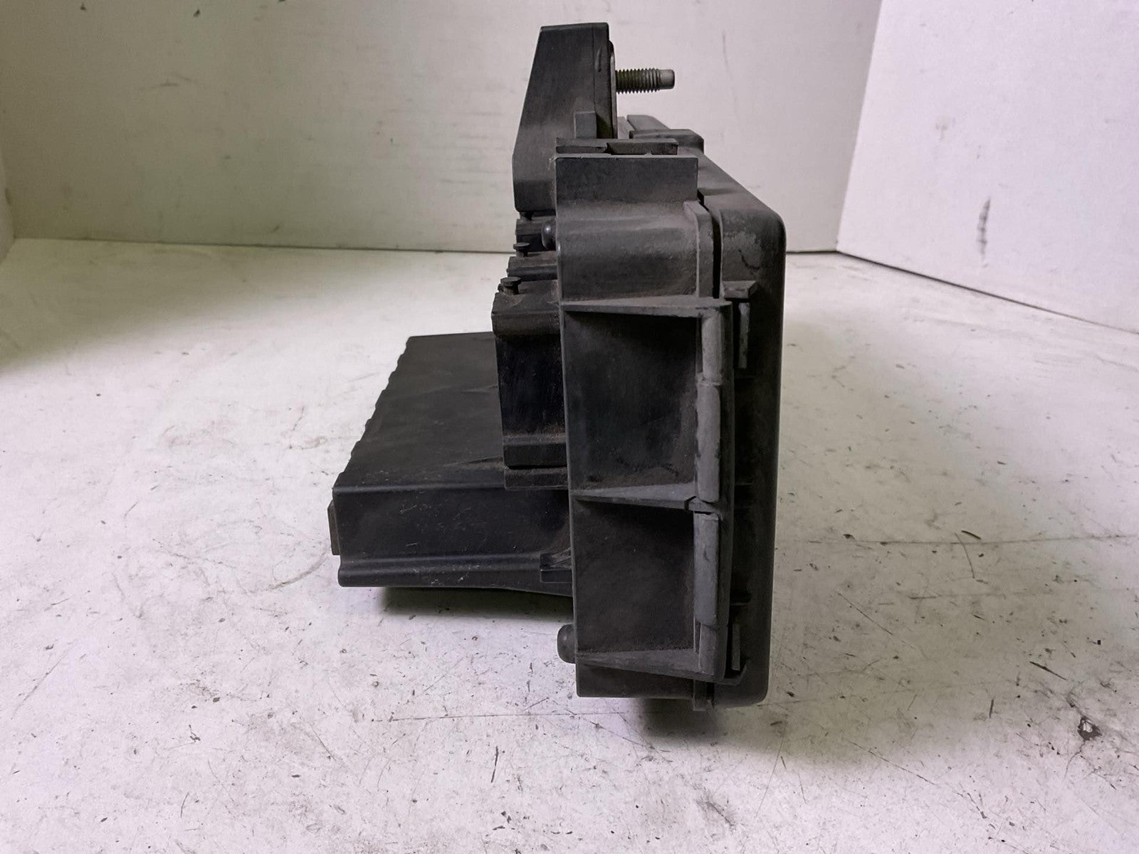 Engine Fuse Box DODGE PICKUP 1500 081