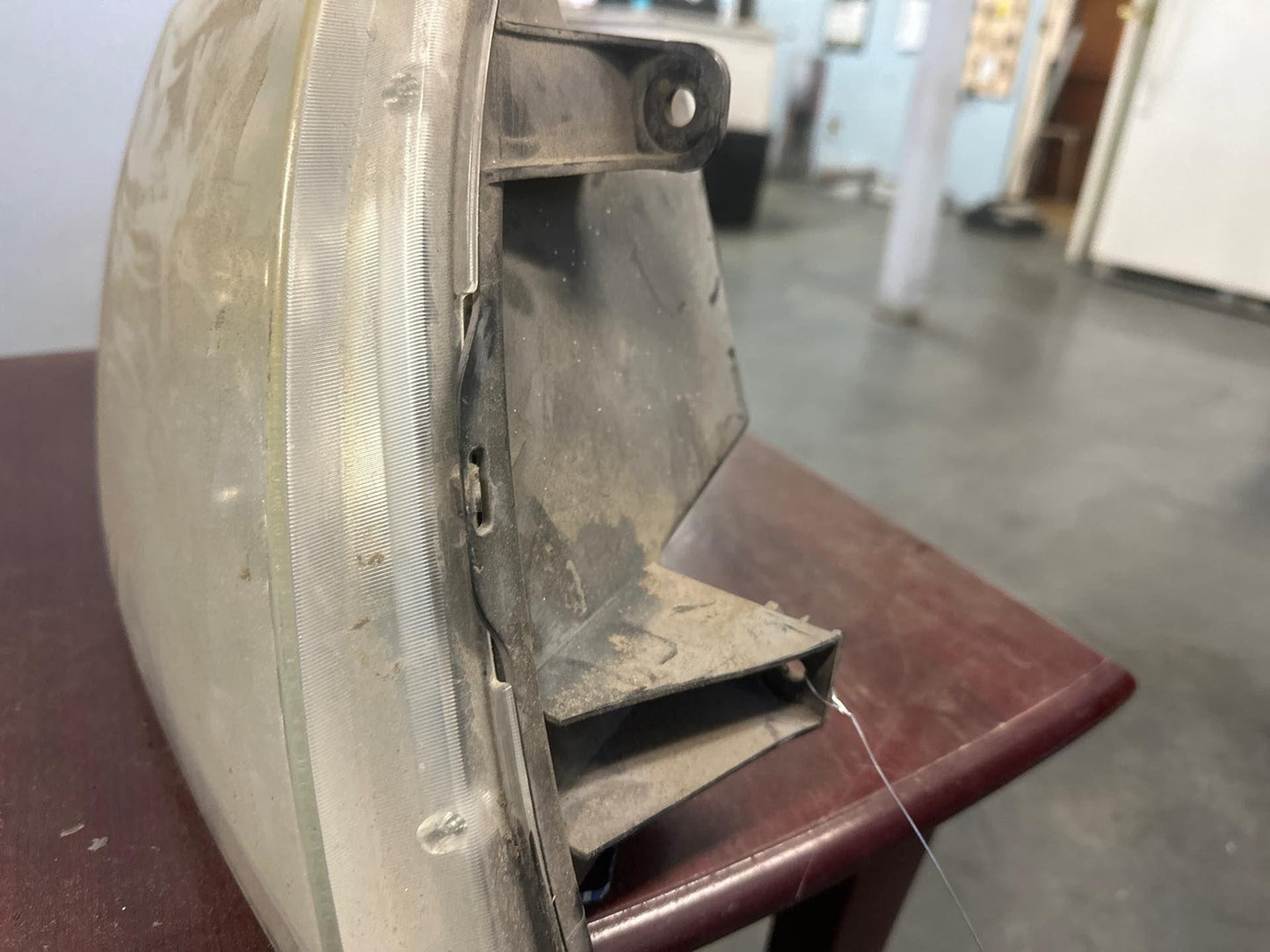 Right Passenger Side Headlight Assembly For 2003-2006 Lincoln Navigator3