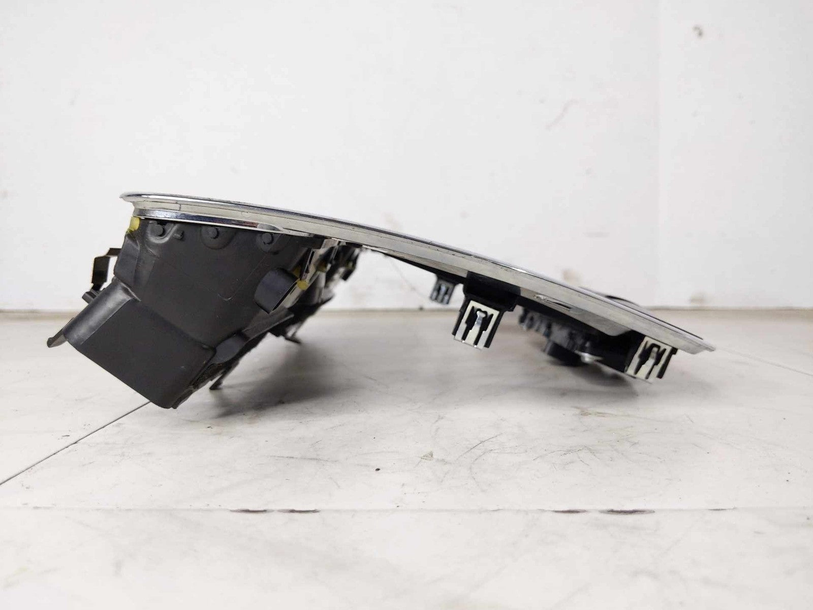 Radio Bezel Trim CHRYSLER 200 123