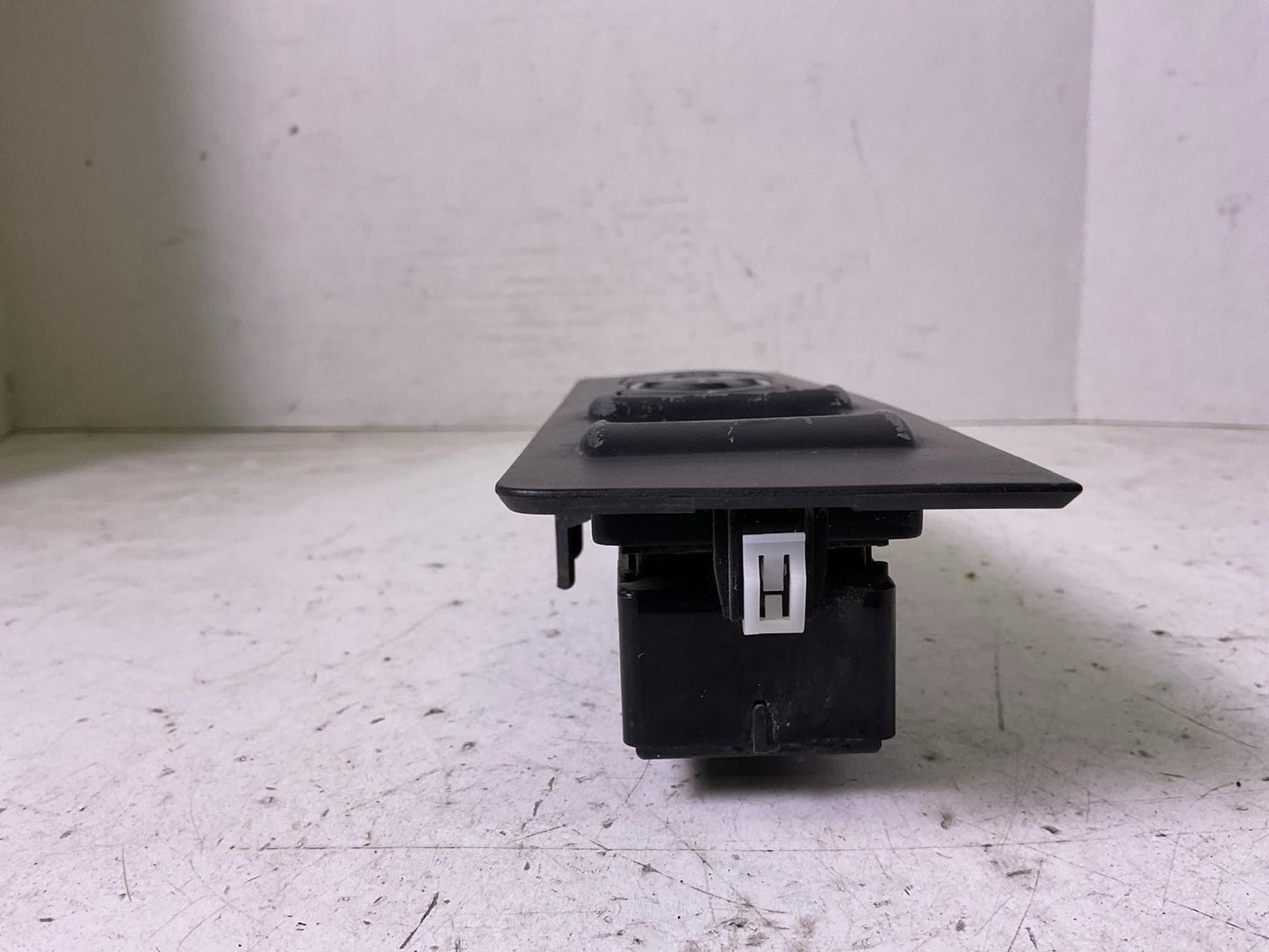 Door Switch Front FORD TAURUS 13 14 15 16 17 18 194