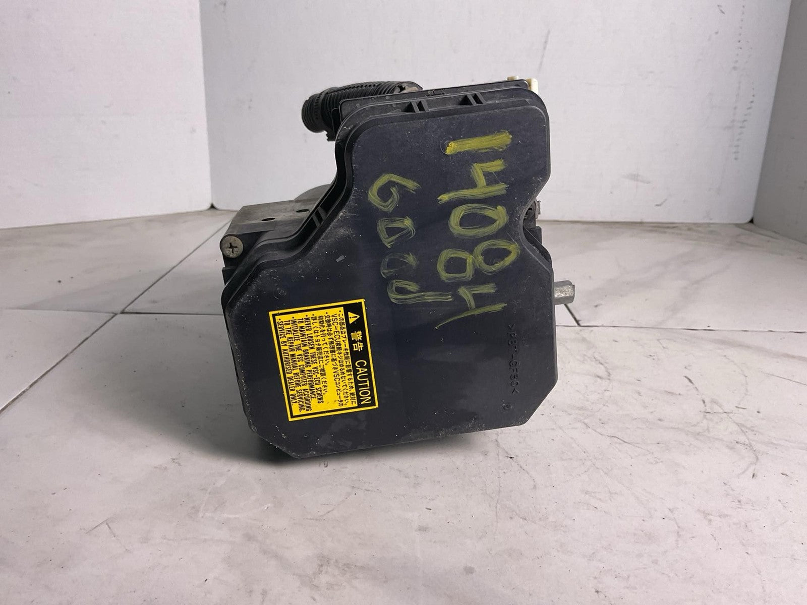 Anti-lock Brake Parts LEXUS RX330 04 05 064