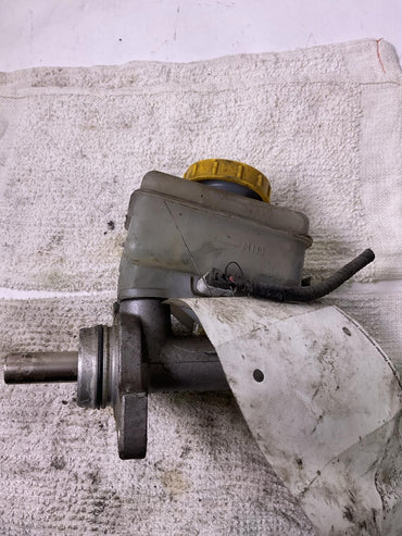 Master Cylinder SUBARU LEGACY 05 06 07 08 091