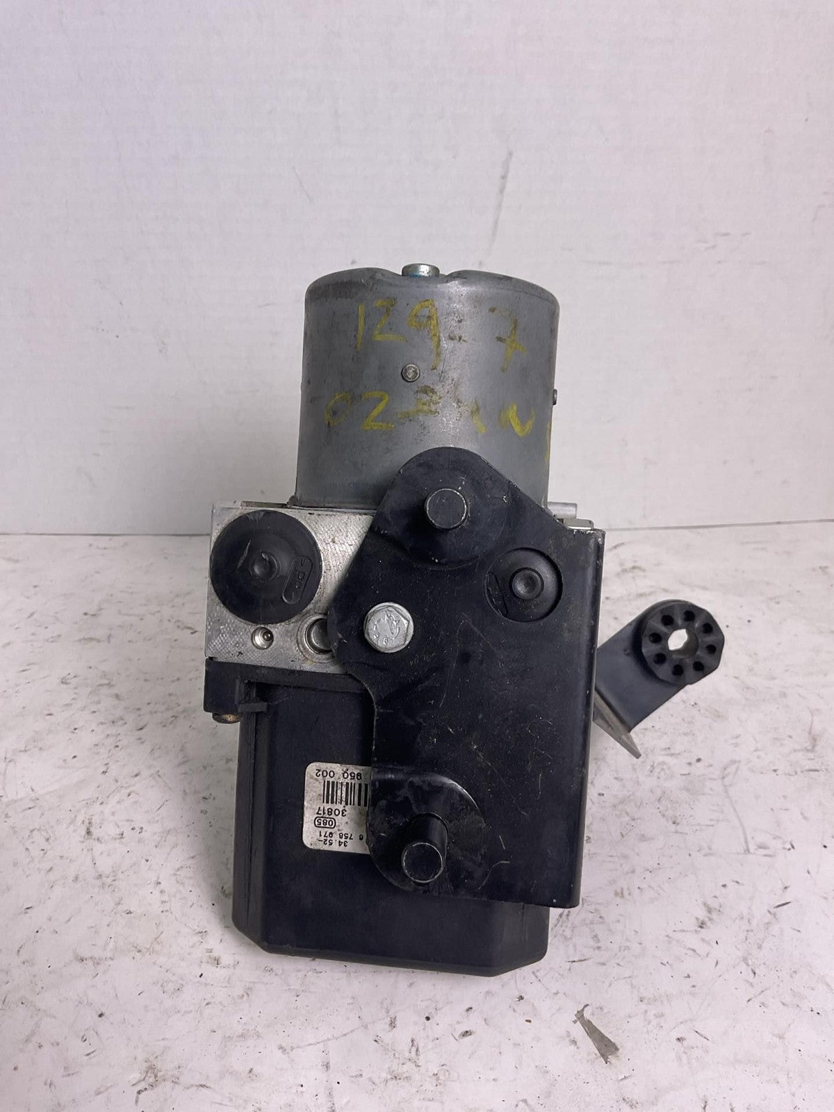 Anti-lock Brake Parts BMW 525 SERIES 01 02 033