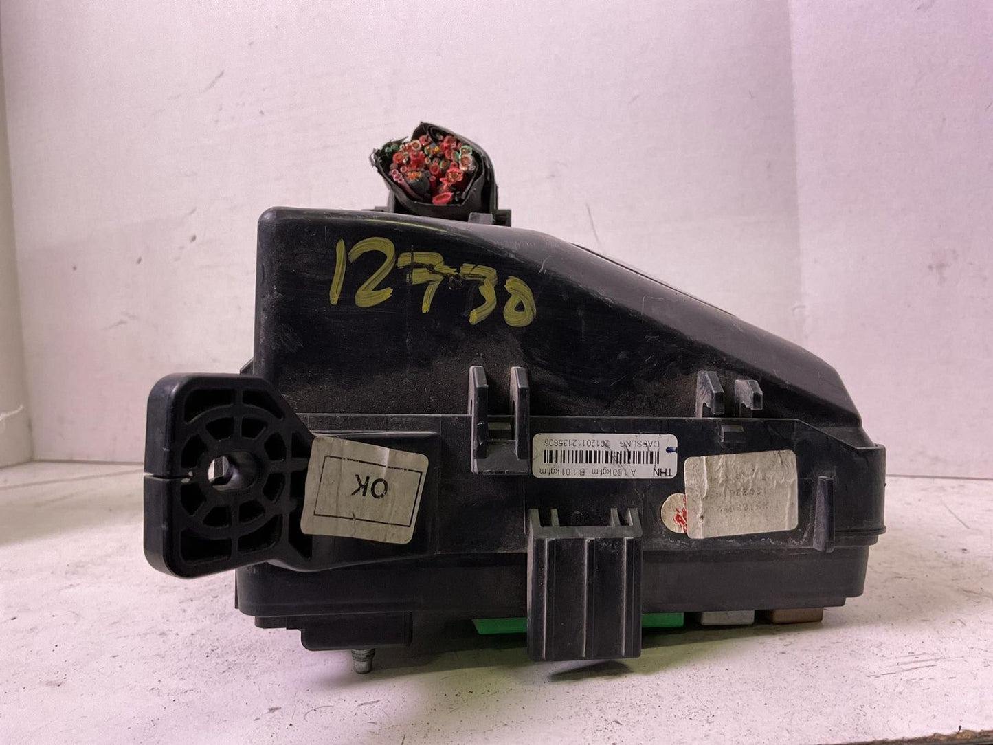 Engine Fuse Box HYUNDAI VELOSTER 12 13 142