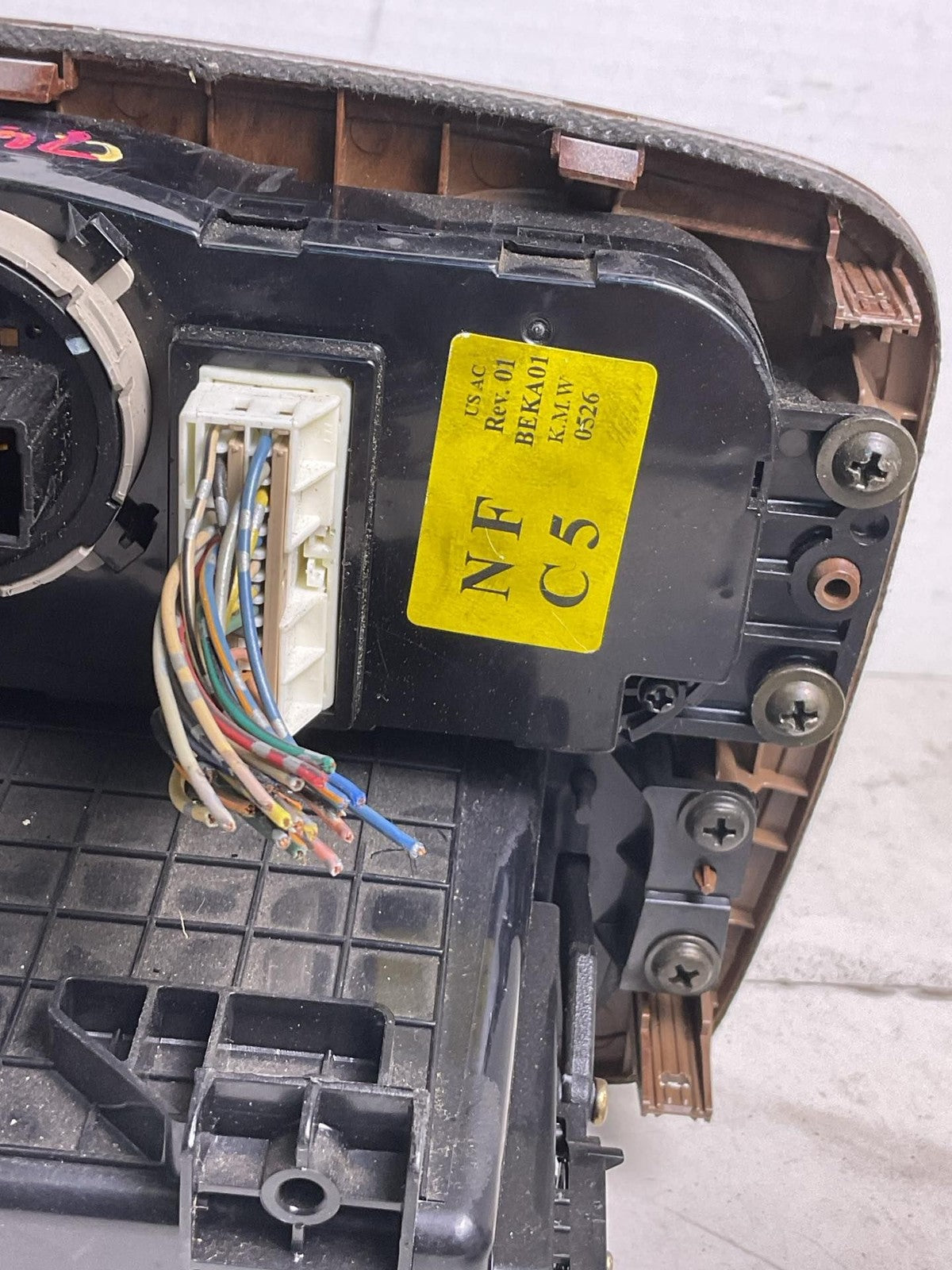 Heater A/c Control HYUNDAI SONATA 06 07 084