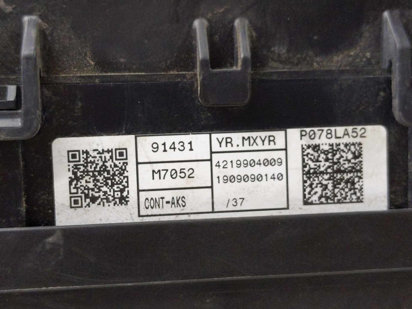 Engine Fuse Box KIA FORTE 214