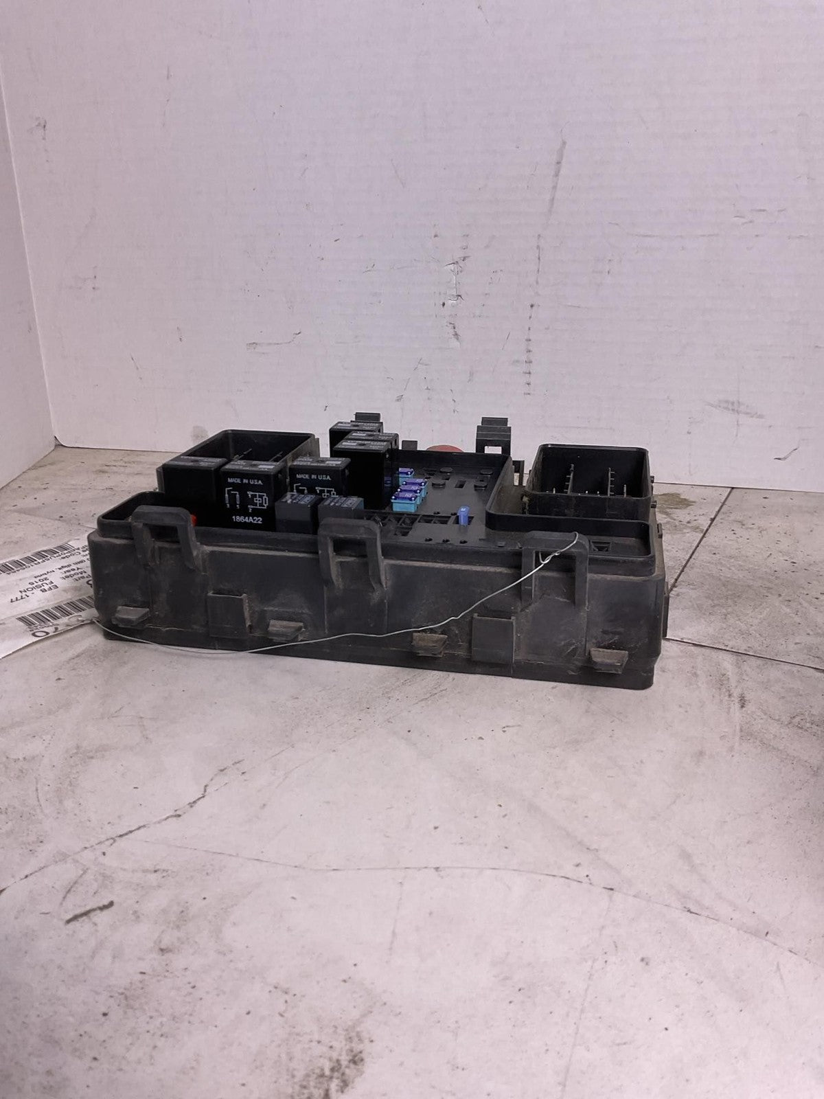 Engine Fuse Box FORD FUSION 15 163