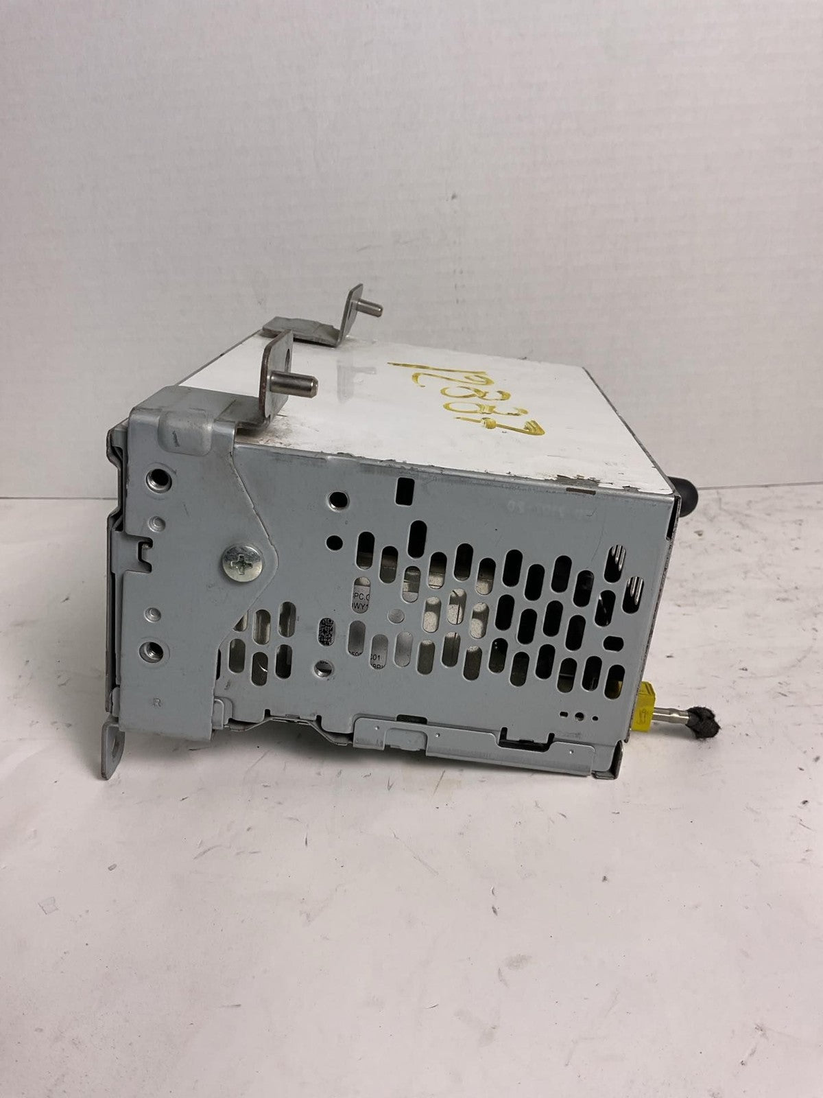 Audio & Visual Equip.(radio) FORD MUSTANG 19 20 21 22 233