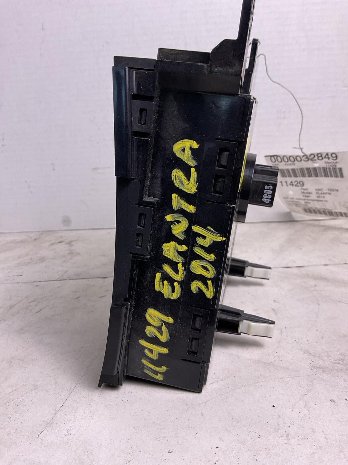 Heater A/c Control HYUNDAI ELANTRA 14 15 165
