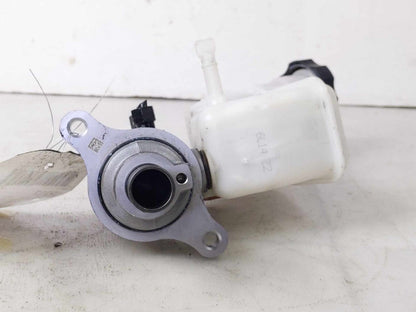 Master Cylinder HYUNDAI SONATA 15 16 17 18 193