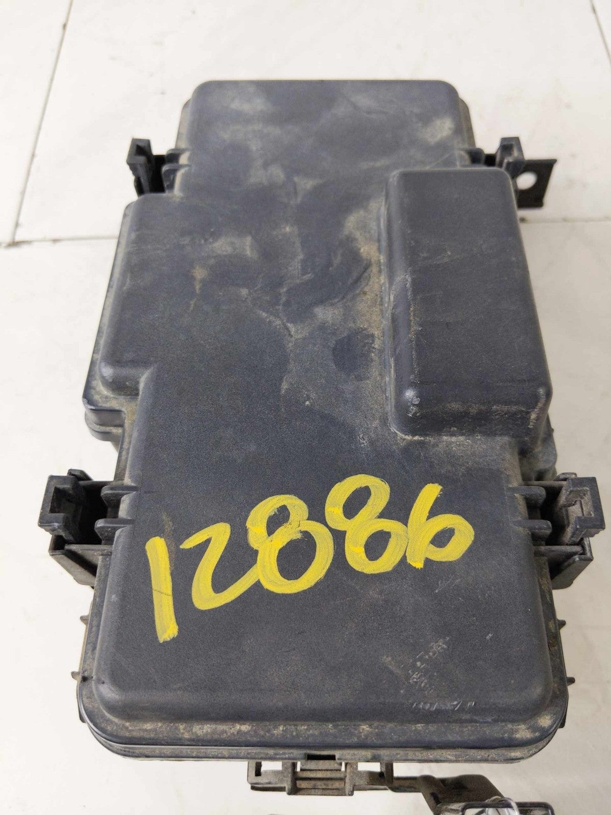 Engine Fuse Box HONDA ELEMENT 03 04 05 06 07 085