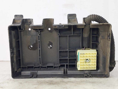 Engine Fuse Box CHEVY EXPRESS 2500 03 04 05 06 0710