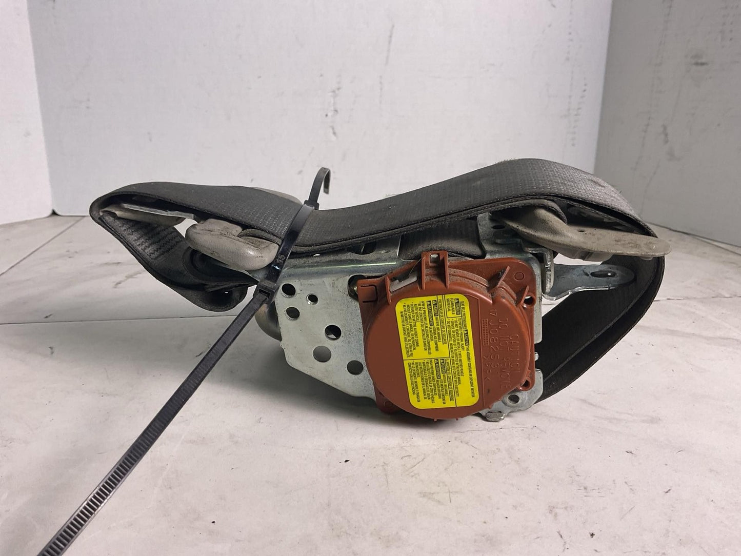 Front Seat Belt TOYOTA CAMRY 12 13 142