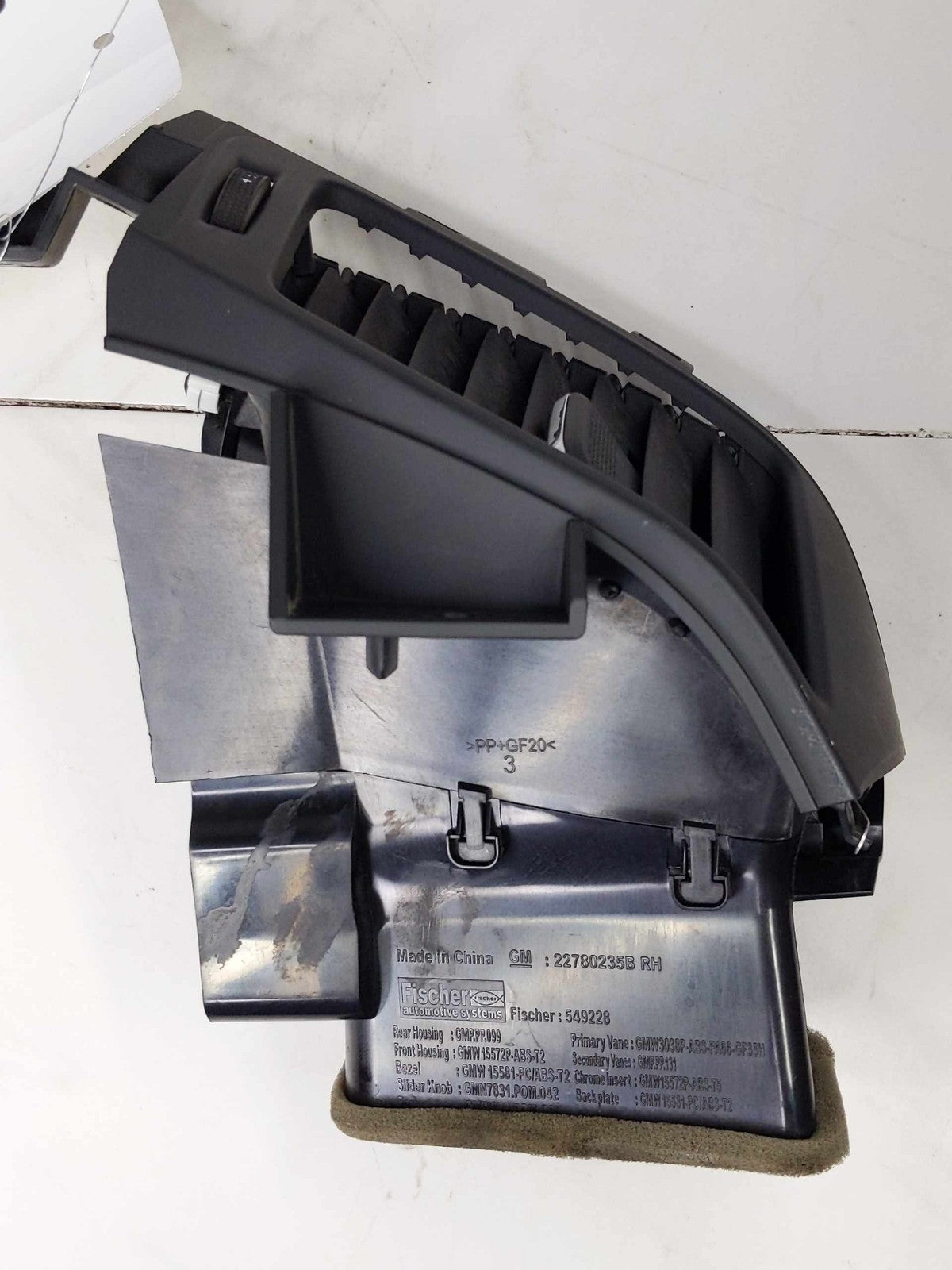 Air Cond./heater Vents GMC YUKON 154