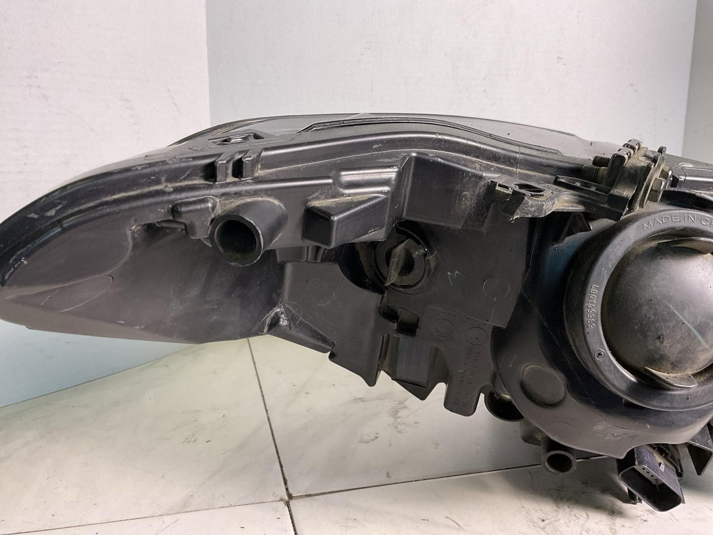 Headlamp Assembly FORD FUSION Left 17 18 19 2010