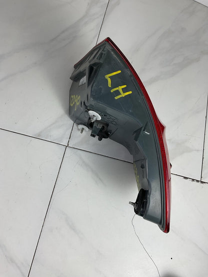 Tail Light Assembly BMW 528I Left 11 12 134