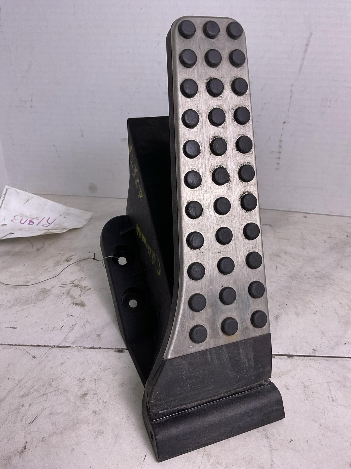 Gas Pedal MERCEDES C-CLASS 100