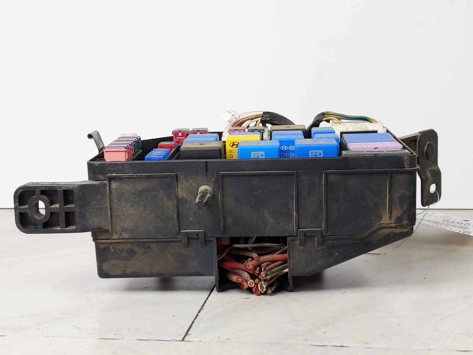 Engine Fuse Box HYUNDAI TUCSON 05 06 07 08 095