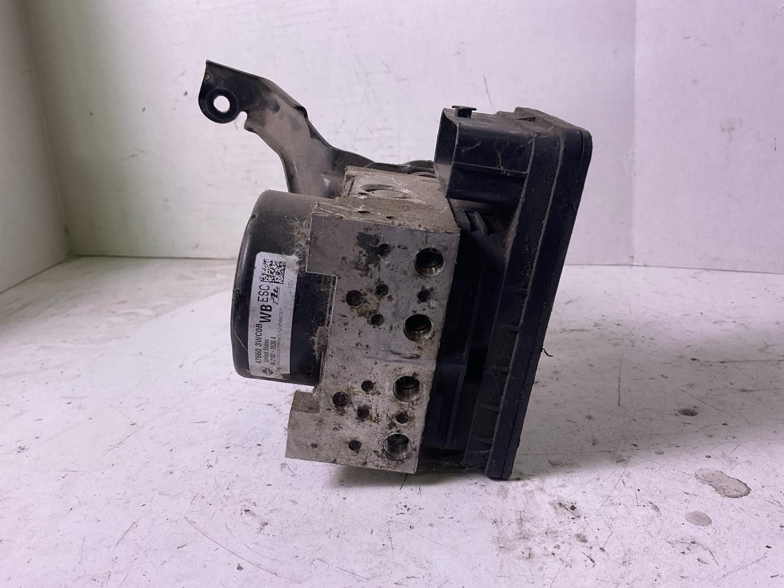 Anti-lock Brake Parts NISSAN VERSA 14 15 16 17 18 191