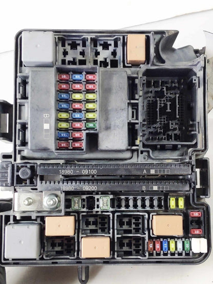 Engine Fuse Box HYUNDAI SONATA 16 179
